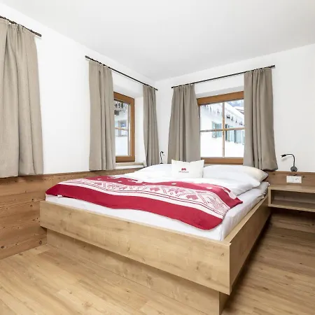Comfy In With Balcony And Ski Storage *